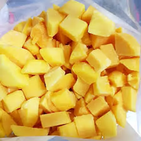 Frozen mangoes